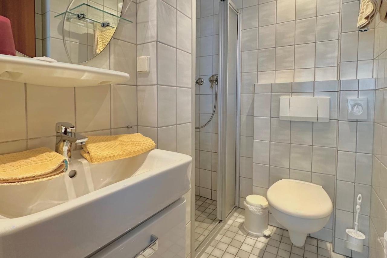Hotel Imperial Крефельд Экстерьер фото